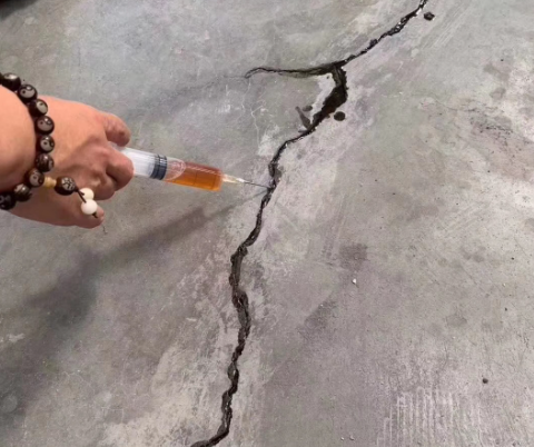 横峰混凝土裂缝修补技术详解​